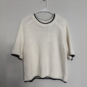 Willow and Wind Contrast Crewneck Sweater